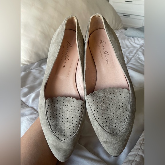 Vero Cuoio Shoes - Avellini - Women's Gray Suede Loafers